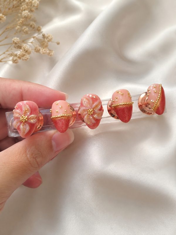 Vintage Bloom Accents